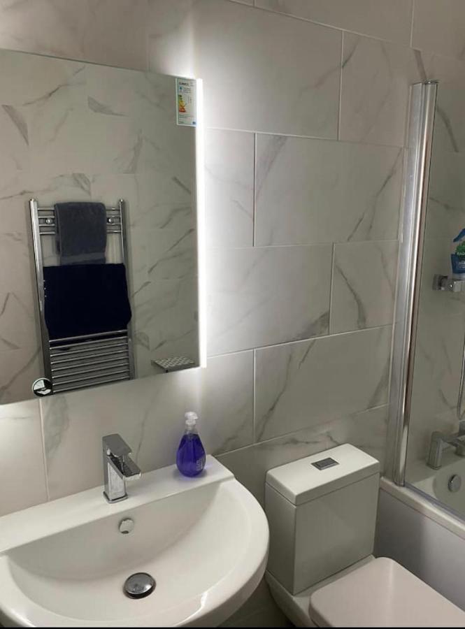 Luxury Modern 1Bed Sea View Apartment Rhôs-on-Sea Dış mekan fotoğraf